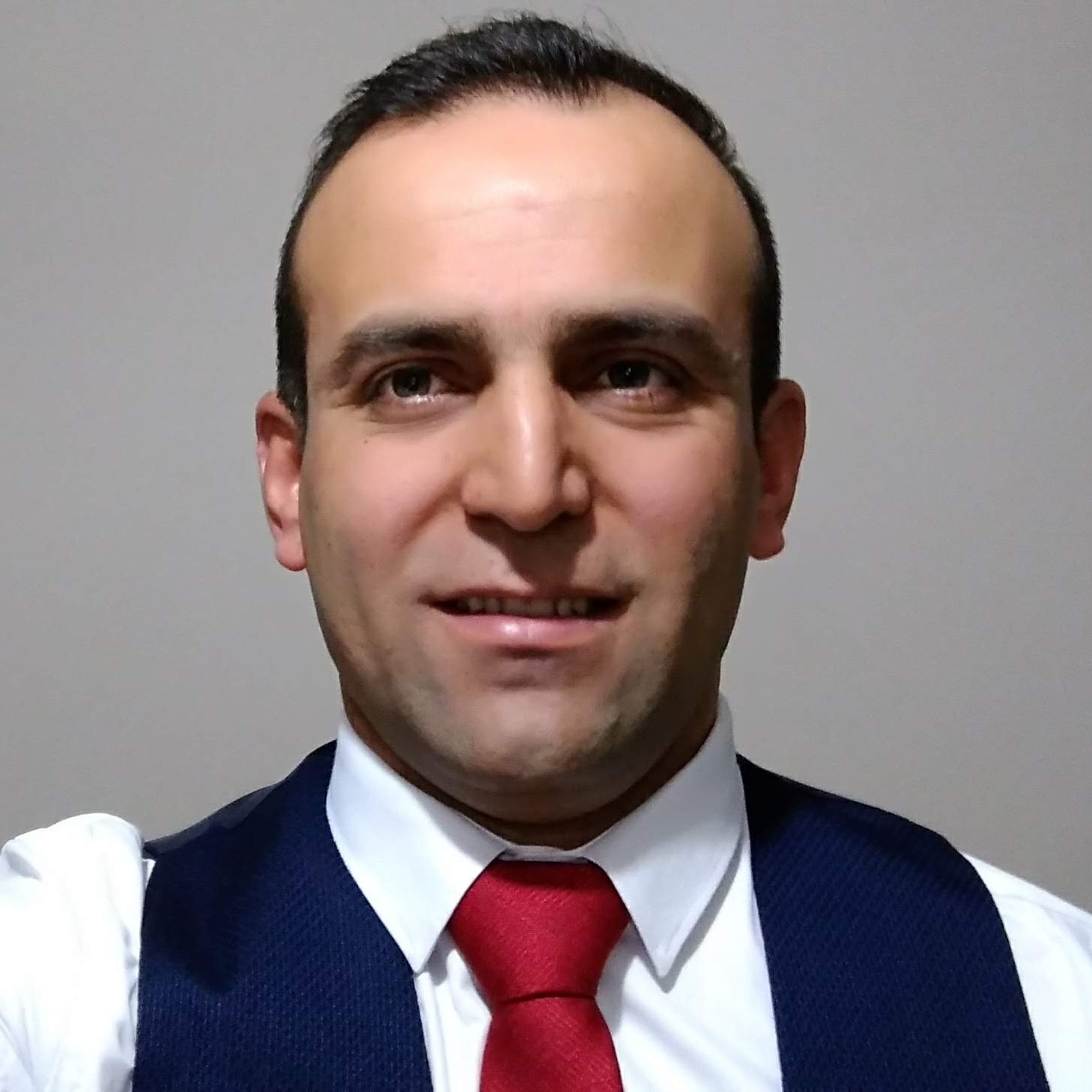 İSMET ARSLAN